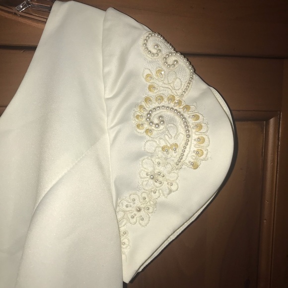 Ivory wedding gown, size 12 - Picture 5 of 8